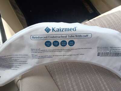  Endotracheal tube reinforced with cuff .